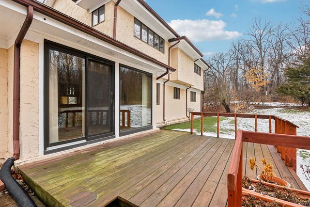 990 Silver Mist COURT, Brookfield, WI 53005