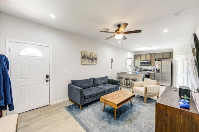 849 Queenswood, Montgomery, TX 77316
