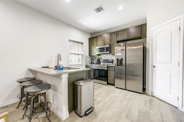 849 Queenswood, Montgomery, TX 77316