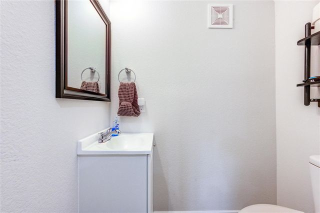 849 Queenswood, Montgomery, TX 77316