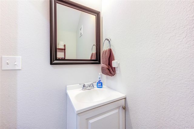 849 Queenswood, Montgomery, TX 77316