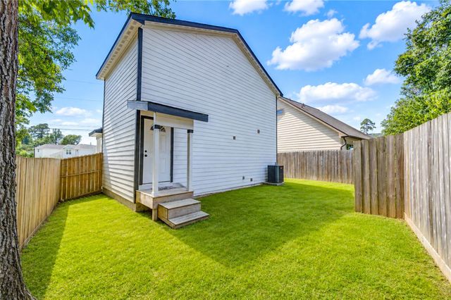849 Queenswood, Montgomery, TX 77316