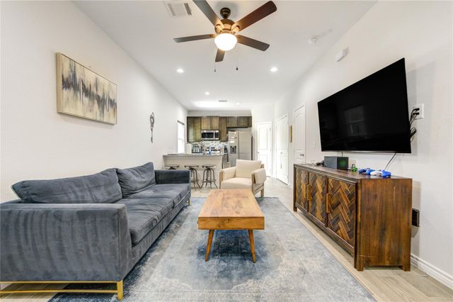 849 Queenswood, Montgomery, TX 77316