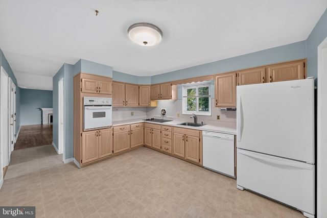 2507 RAVEN RD, Wilmington, DE 19810