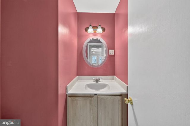 2507 RAVEN RD, Wilmington, DE 19810