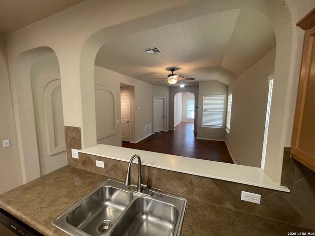 235 Hay Barn, San Marcos, TX 78666