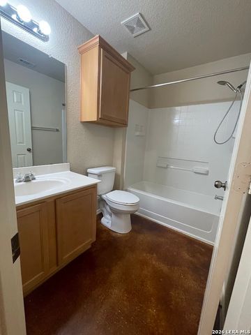 235 Hay Barn, San Marcos, TX 78666