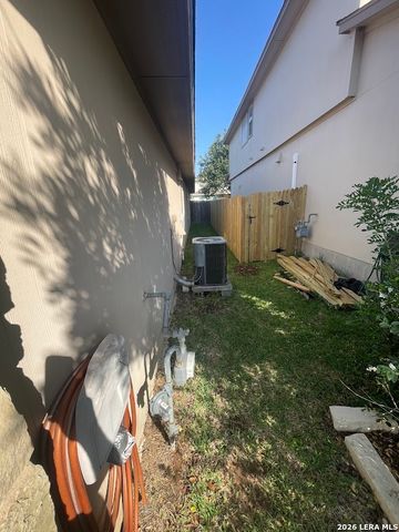 235 Hay Barn, San Marcos, TX 78666