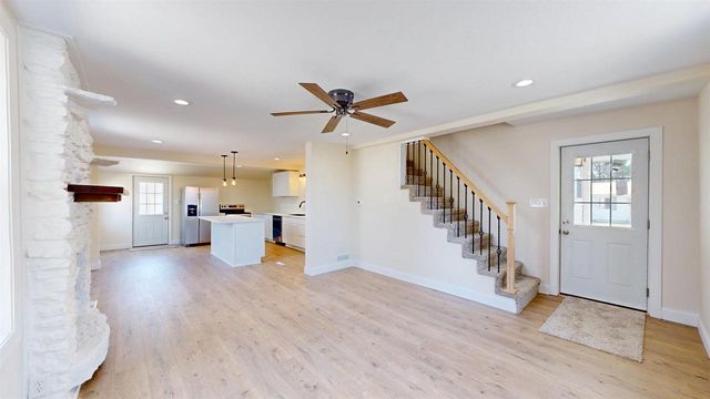 1222 S 7th Street, Prairie Du Chien, WI 53821