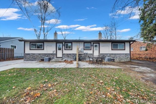 8365 21 Mile Road, Shelby Twp, MI 48317