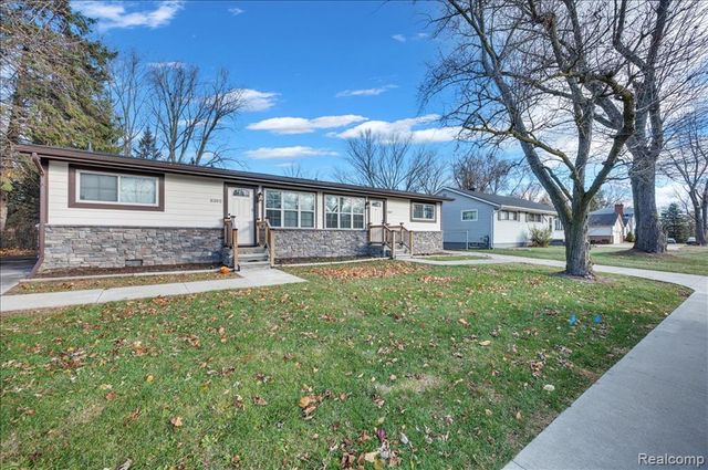 8365 21 Mile Road, Shelby Twp, MI 48317