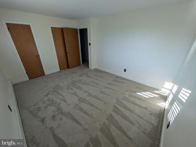 3285 CHERRYVILLE RD, Northampton, PA 18067