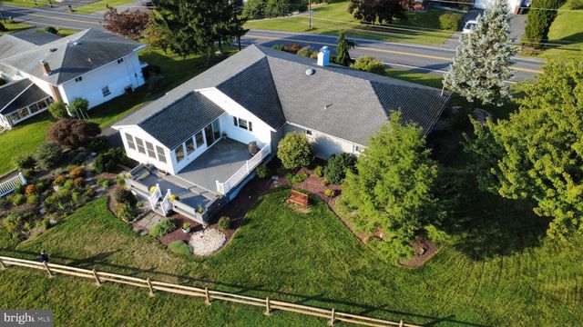 3285 CHERRYVILLE RD, Northampton, PA 18067