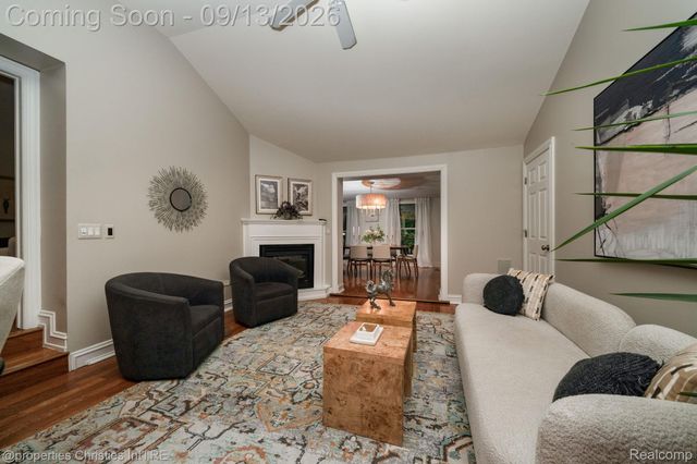 900 Indianwood Road, Orion Charter Township, MI 48362