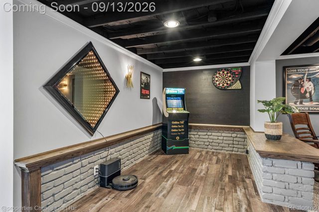 900 Indianwood Road, Orion Charter Township, MI 48362