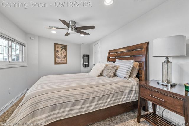 900 Indianwood Road, Orion Charter Township, MI 48362