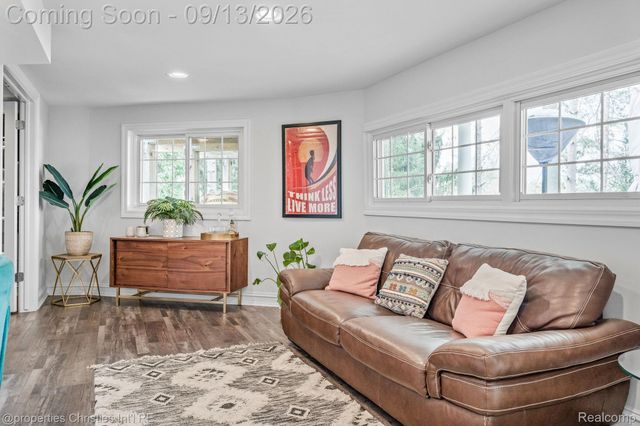 900 Indianwood Road, Orion Charter Township, MI 48362