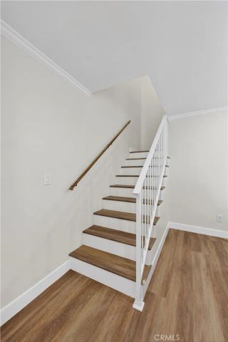 19231 Sherman 27, Reseda, CA 91335