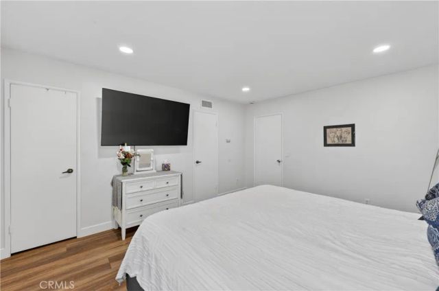 19231 Sherman 27, Reseda, CA 91335