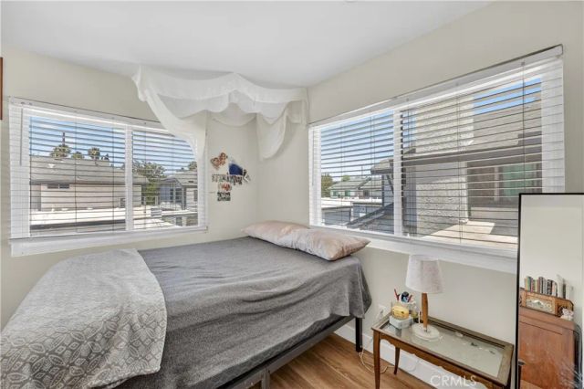 19231 Sherman 27, Reseda, CA 91335
