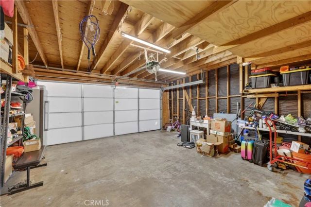 19231 Sherman 27, Reseda, CA 91335
