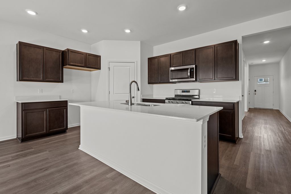 2913 Old Castle Road, Joliet, IL 60435 — photo 4