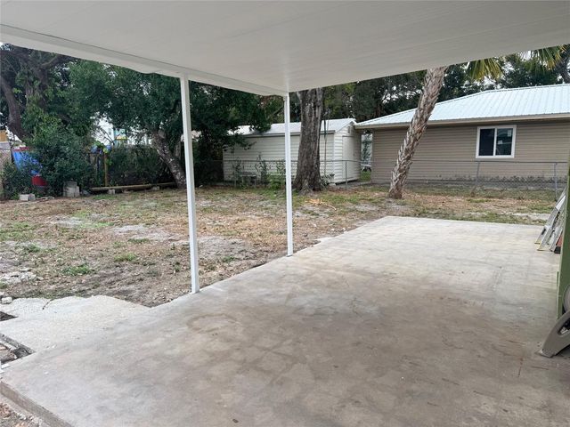 2105 11TH STREET W, Bradenton, FL 34205