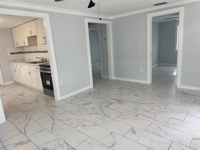 2105 11TH STREET W, Bradenton, FL 34205