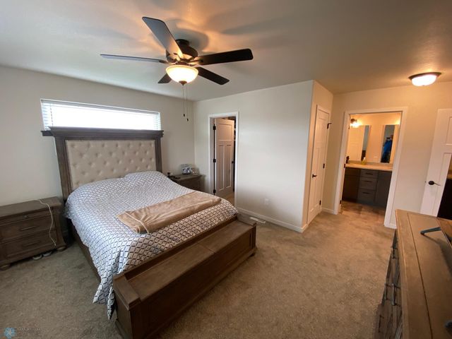1819 67th Avenue S, Fargo, ND 58104