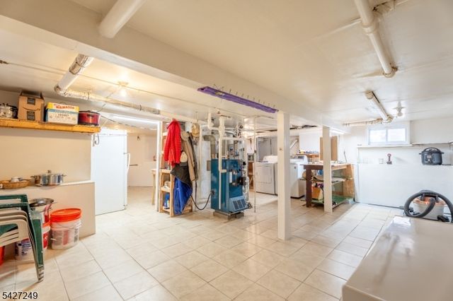 68 Richard St, Passaic City, NJ 07055