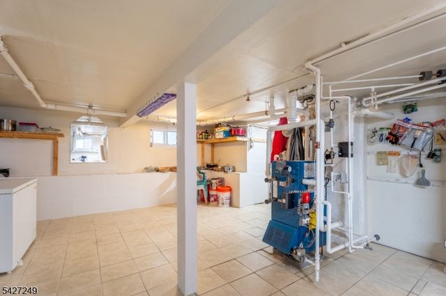 68 Richard St, Passaic City, NJ 07055