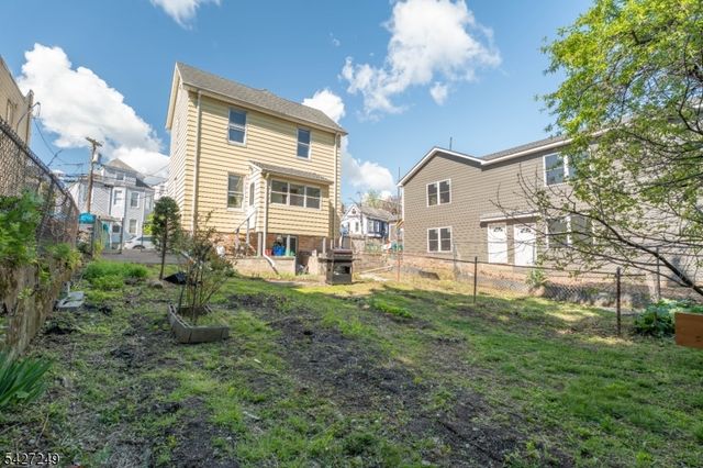 68 Richard St, Passaic City, NJ 07055