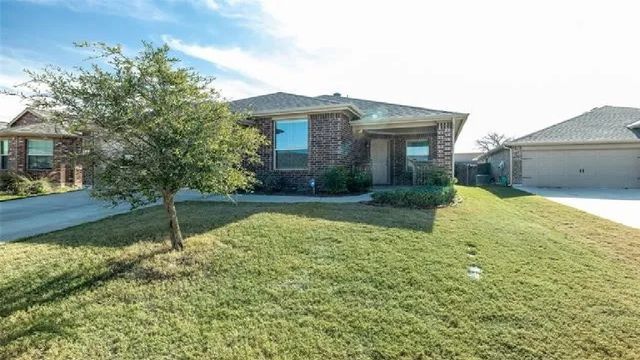 6341 Leaping Fawn Drive, Fort Worth, TX 76179