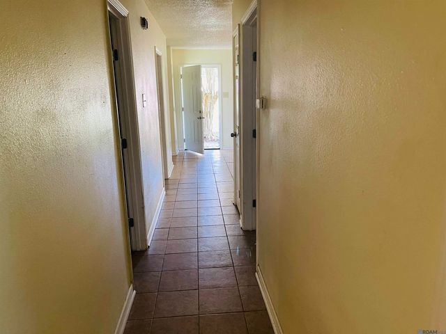 6444 Silverleaf Ave, Baton Rouge, LA 70812