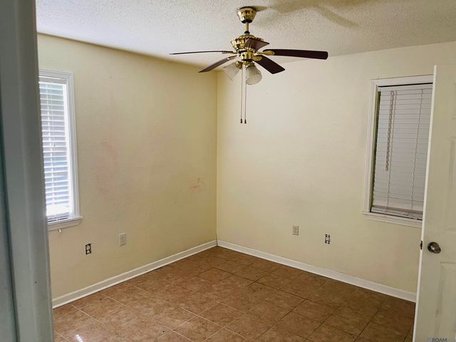 6444 Silverleaf Ave, Baton Rouge, LA 70812