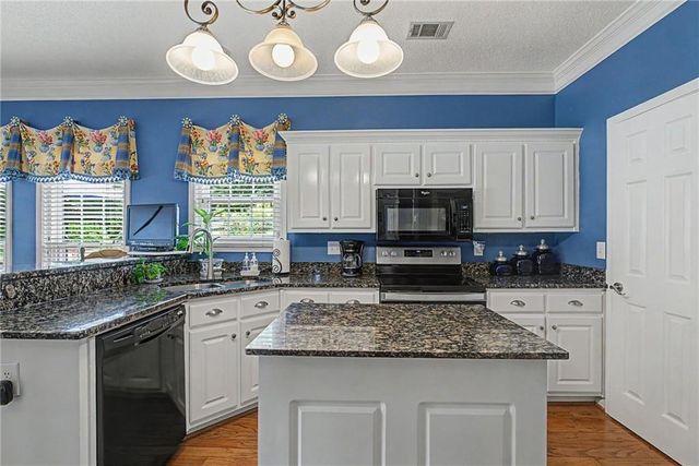 4045 Cherry Ridge Walk, Suwanee, GA 30024