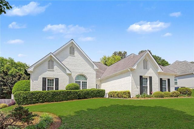 4045 Cherry Ridge Walk, Suwanee, GA 30024