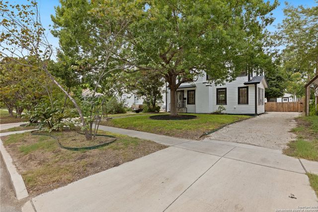 235 Furr Dr, San Antonio, TX 78201