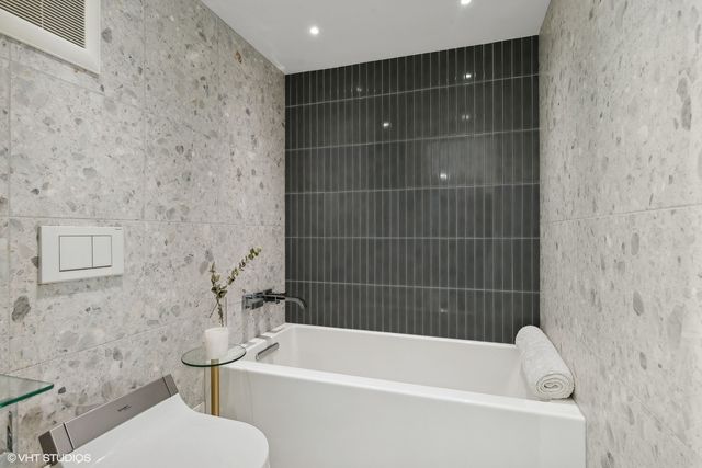 4170 N Marine Drive 23L, Chicago, IL 60613