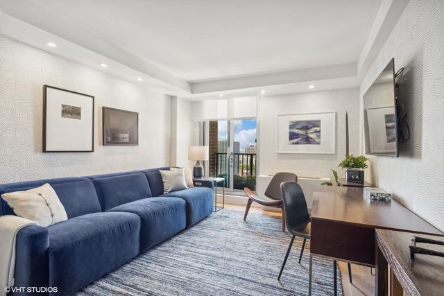 4170 N Marine Drive 23L, Chicago, IL 60613