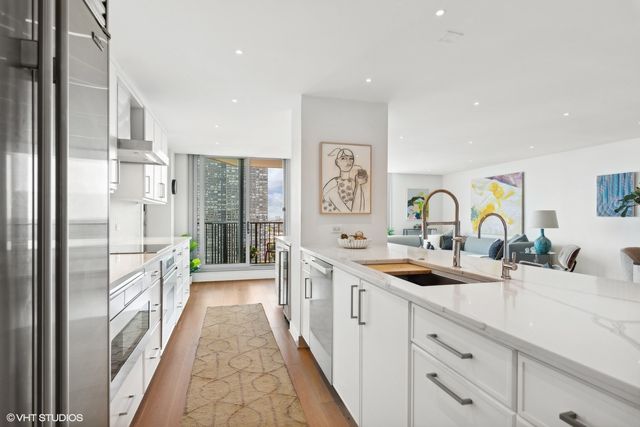 4170 N Marine Drive 23L, Chicago, IL 60613