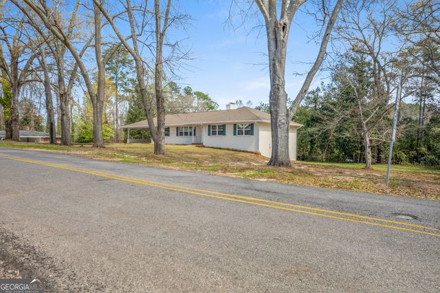223 Richmond Street, Sandersville, GA 31082