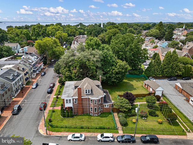 166 E 2ND, New Castle, DE 19720