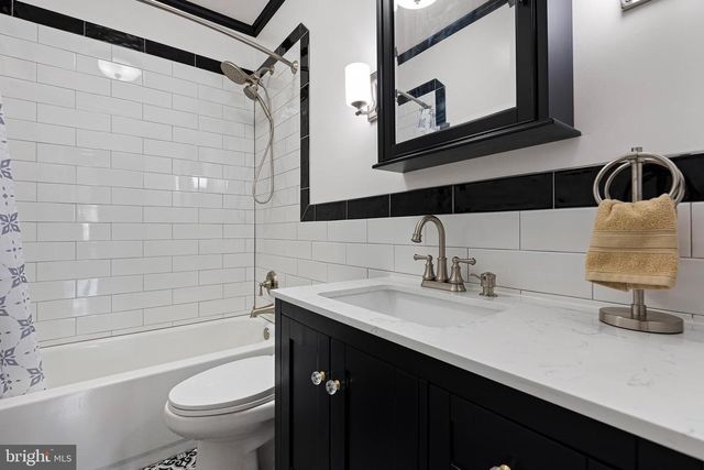 166 E 2ND, New Castle, DE 19720