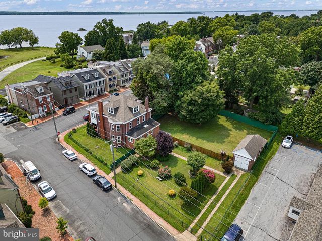 166 E 2ND, New Castle, DE 19720