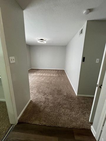 9255 W Sam Houston Pkwy S Parkway 204, Houston, TX 77099