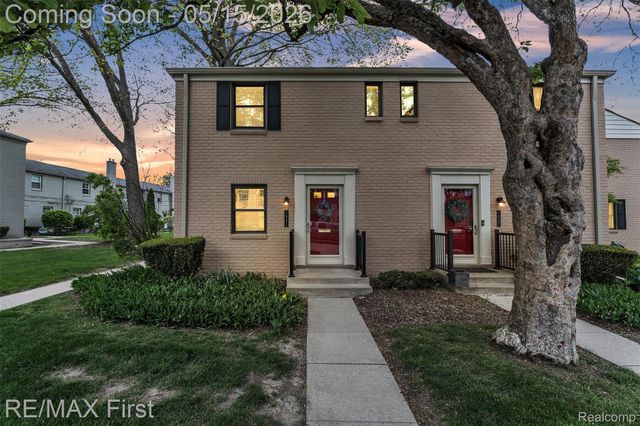 1921 Graefield Road, Birmingham, MI 48009