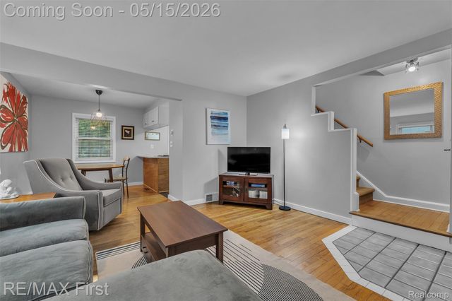 1921 Graefield Road, Birmingham, MI 48009