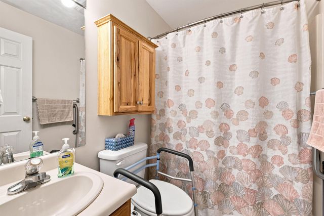 674 Elm St Unit 10, Laconia, NH 03246
