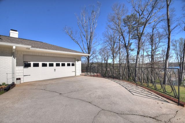 5383 Whitmire Drive, Gainesville, GA 30504